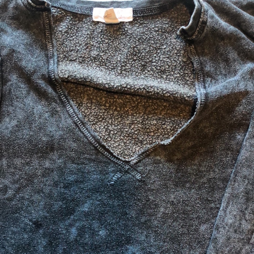 Sun & Shadow pullover! - Picture 2 of 9